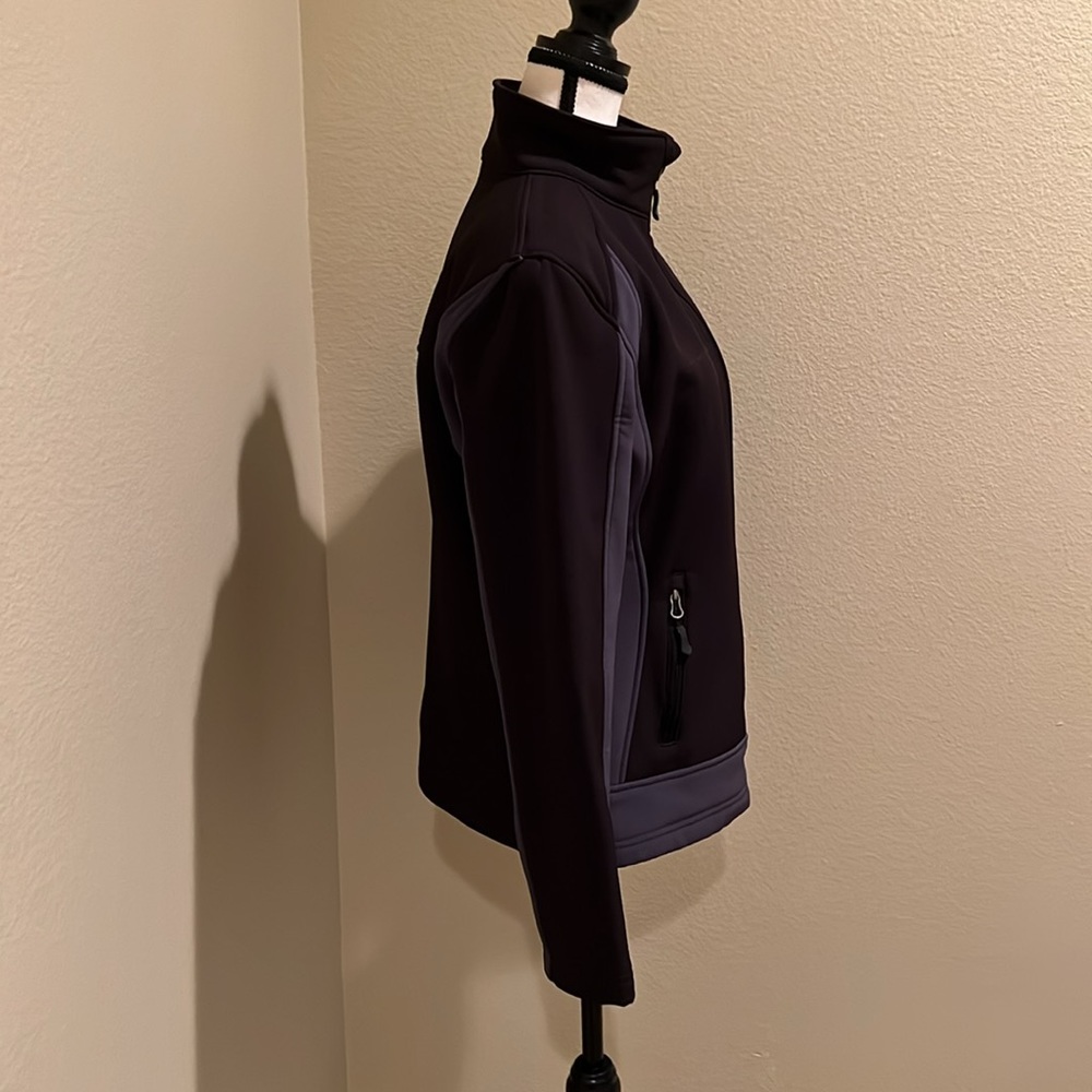Black Jacet - Picture 4 of 10